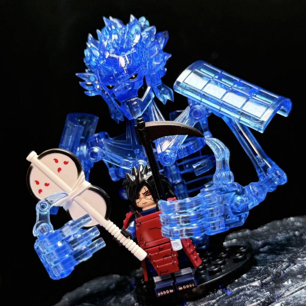 Naruto Madara Uchiha Minifigure with Blue Susanoo Armor Form Display Set